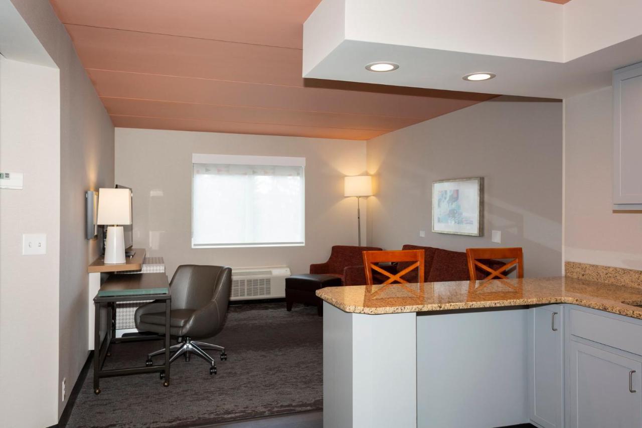 Holiday Inn Marquette By Ihg Exterior foto