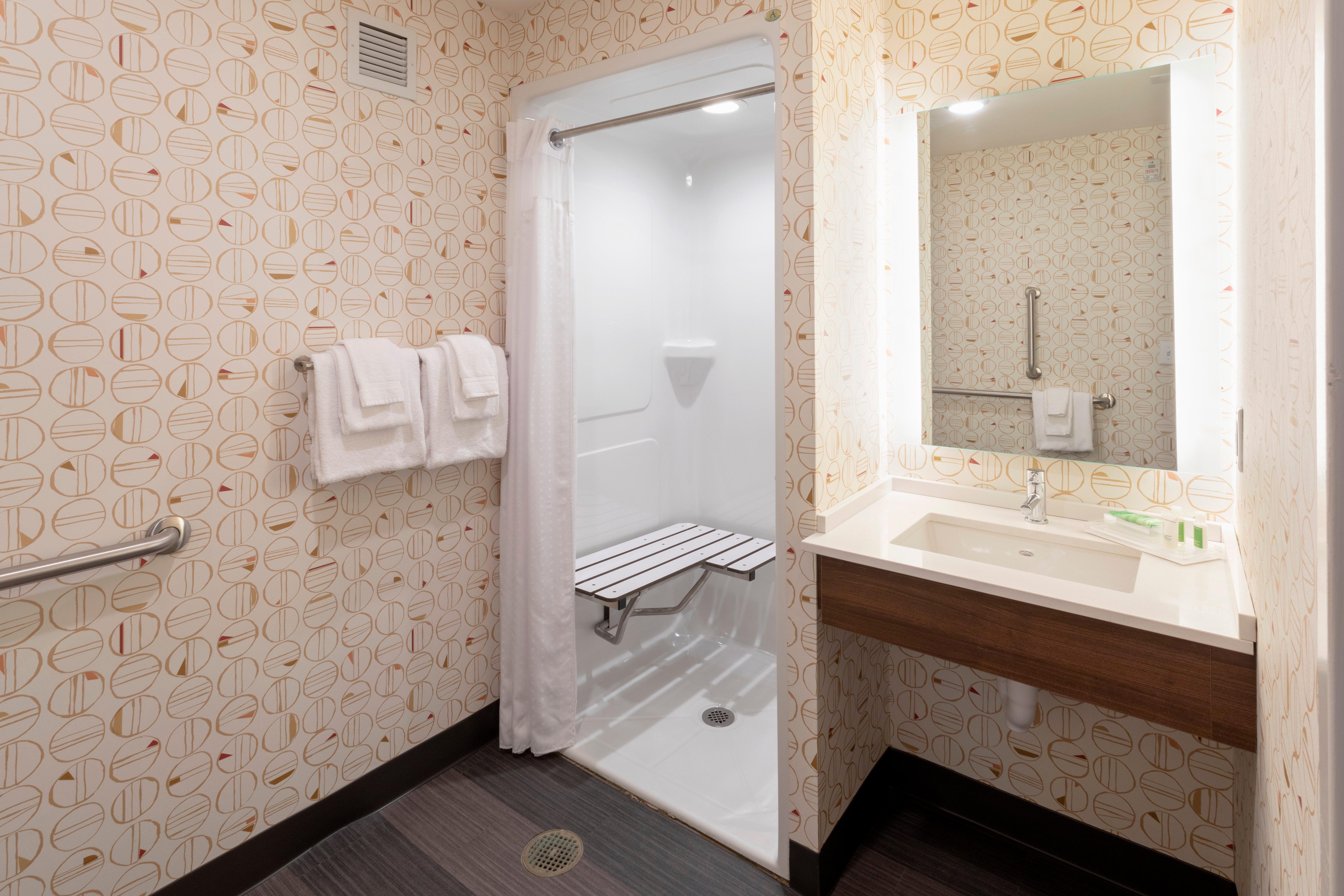 Holiday Inn Marquette By Ihg Exterior foto