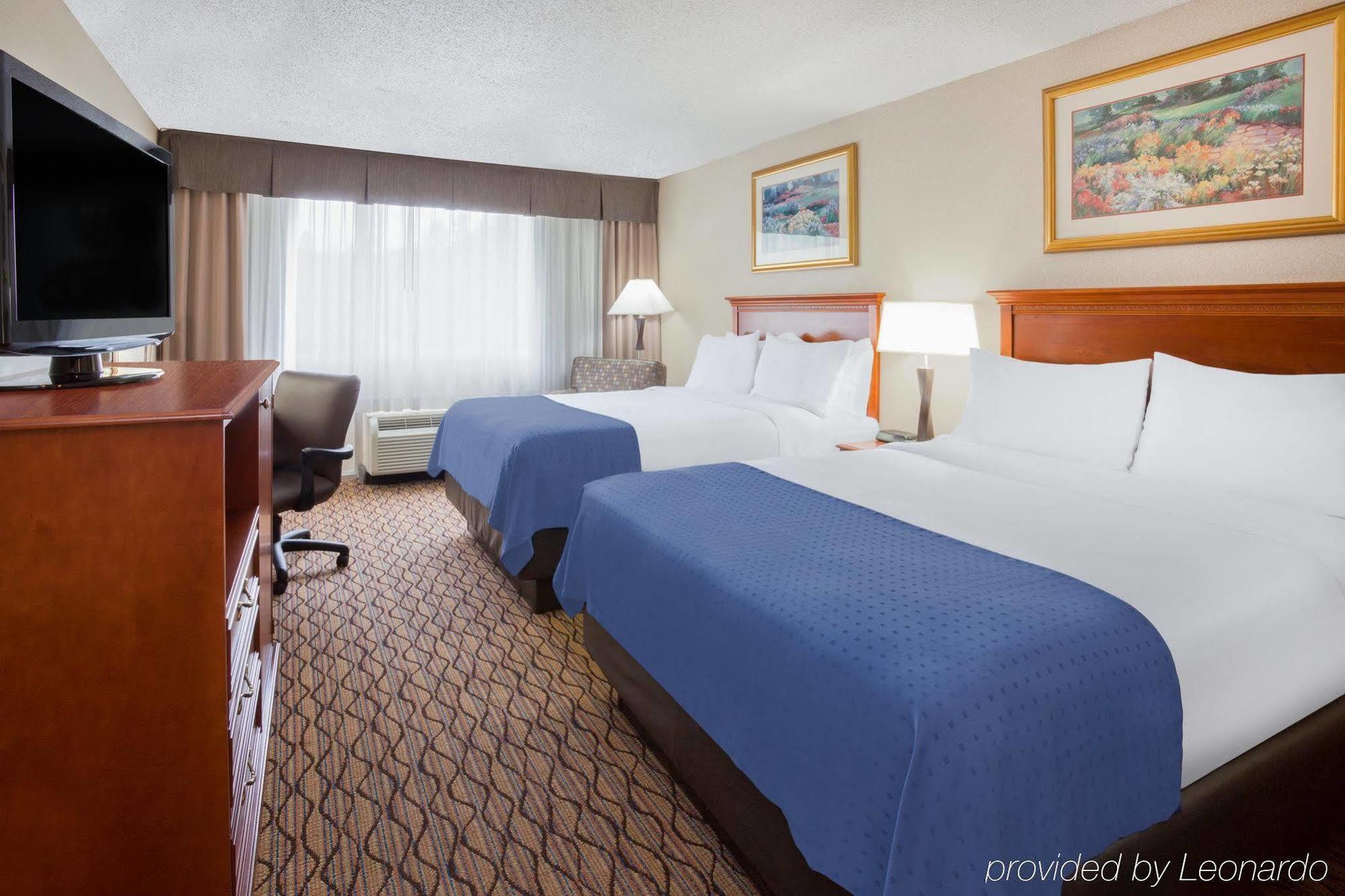 Holiday Inn Marquette By Ihg Exterior foto
